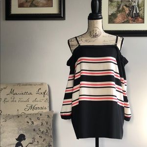 Calvin Klein - Off Shoulder Top - XL.